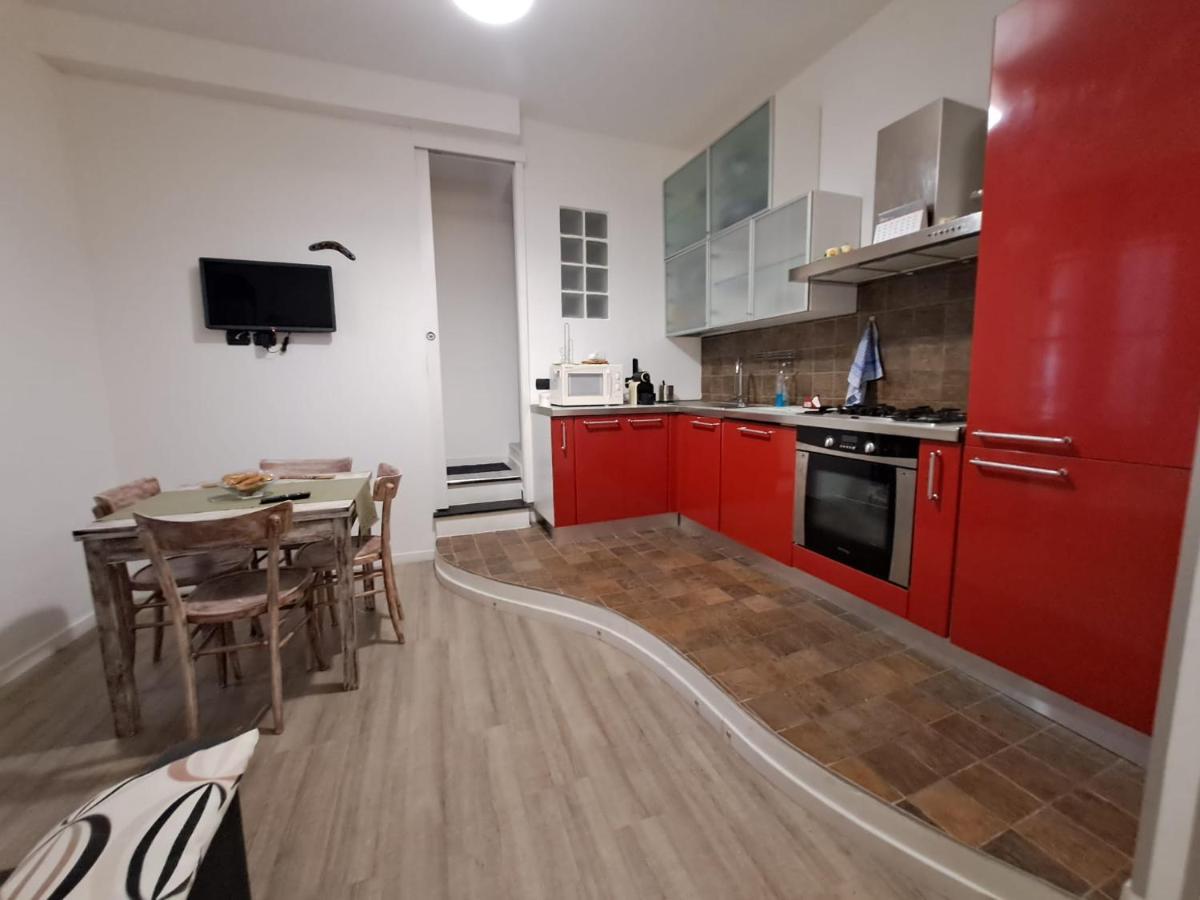 Appartamento In Centro Savona Exterior photo